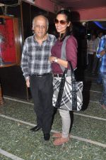 Esha Gupta, Mukesh Bhatt promote Jannat 2 in Gaiety, Mumbai on 4th May 2012 (59).JPG